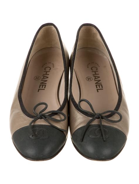 where to buy chanel flats|chanel interlocking flats.